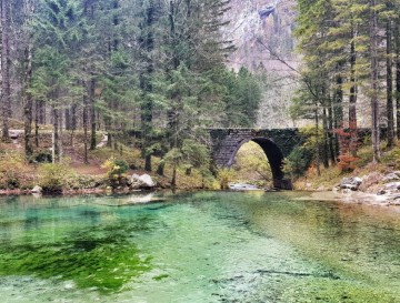 Kamniško bistriško jezero | Moja jezera | Vsa slovenska jezera | Manca Korelc