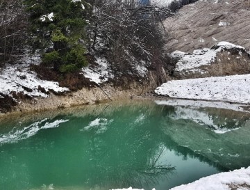 Ribnik pod kamnolomom | Vsa slovenska jezera | Moja jezera | Manca Korelc