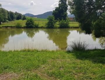 Gramoznica v Ločah | Vsa slovenska jezera | Moja jezera | Manca Korelc