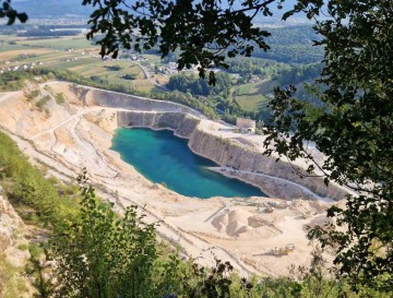 Jezero v kamnolomu Pirešica | Jezera Slovenije | Moja jezera