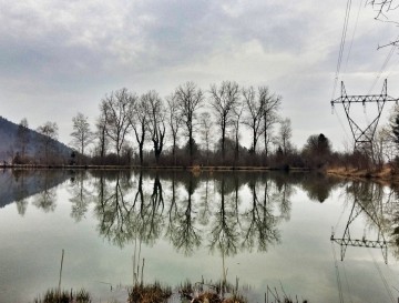 Strahomerski ribnik | Moja jezera | Vsa slovenska jezera s kolesom | Manca Korelc