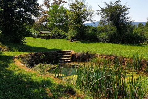 Izvir lahinje krajinski park lahinja moja jezera slovenska jezera moja jezera manca korelc 5