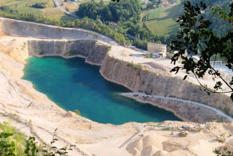 Kamnolom piresica jezera slovenije slovenska jezera moja jezera manca korelc 2