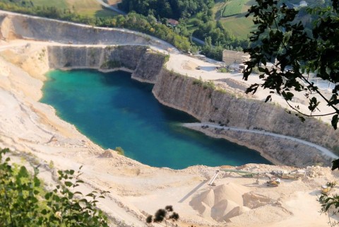 Kamnolom piresica jezera slovenije slovenska jezera moja jezera manca korelc 4